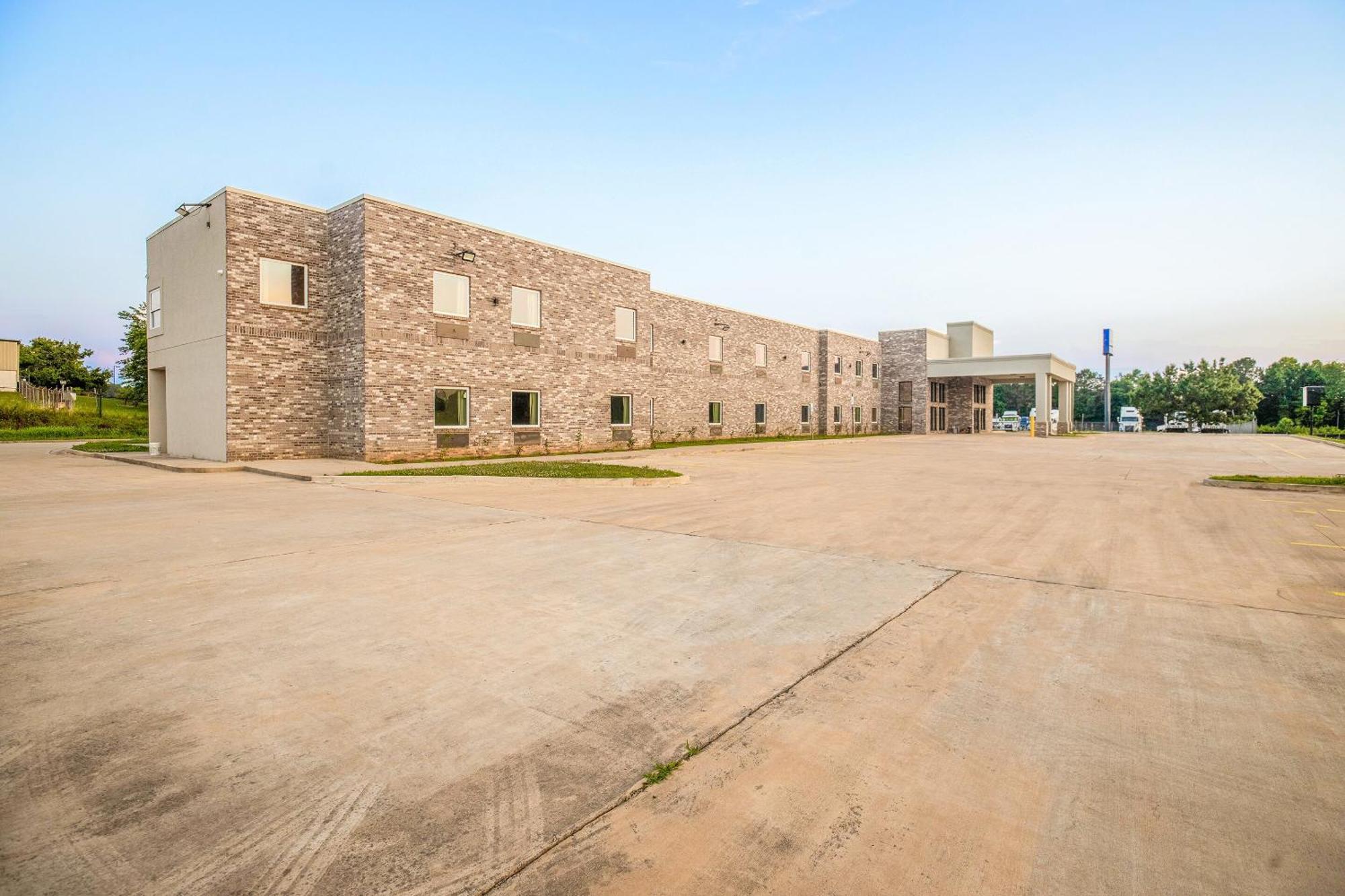 Oyo Hotel Adairsville Calhoun South I-75 Exterior photo